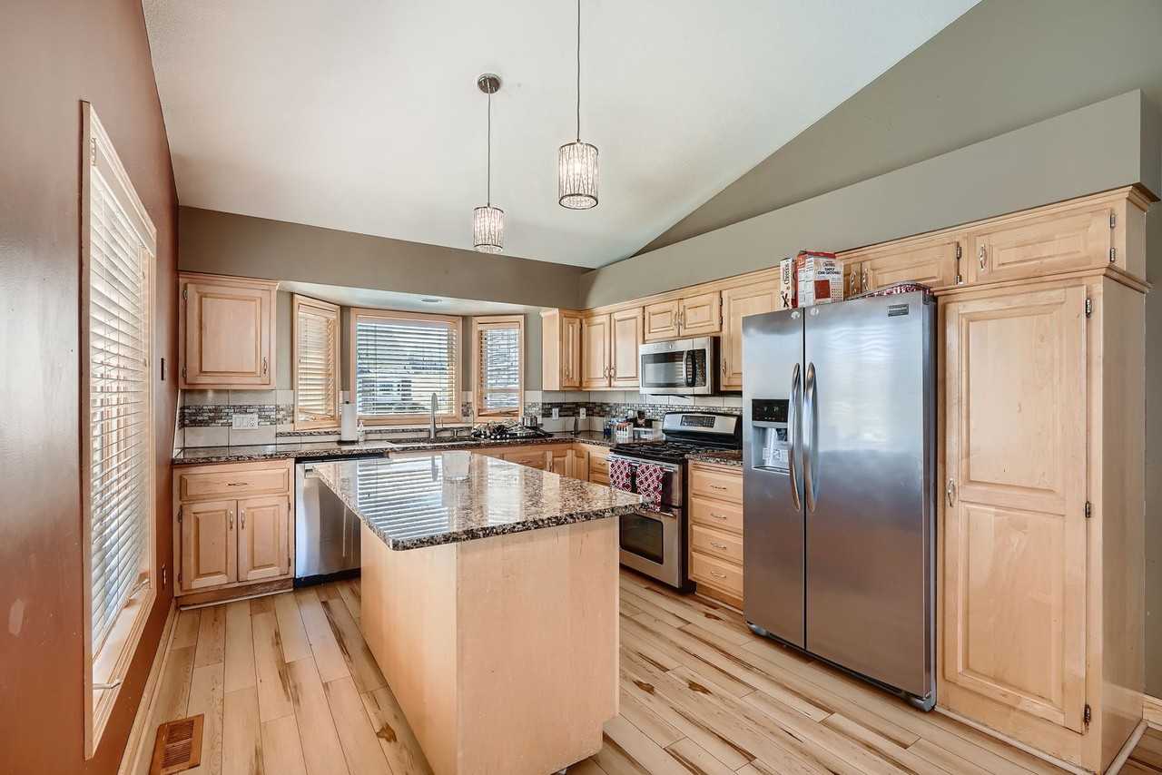 1085 Westcliff Curv - Photo 2 of 14