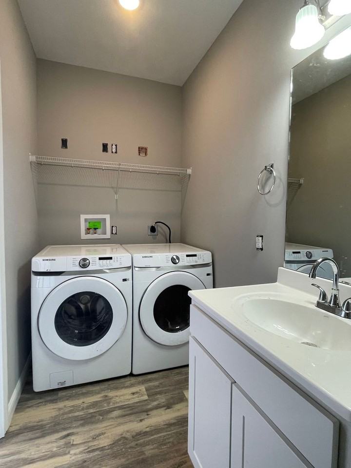 501 Wellington Way - Photo 3 of 4