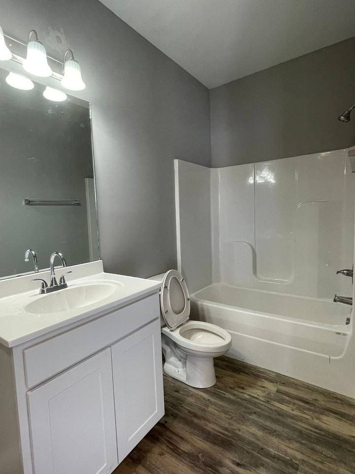501 Wellington Way - Photo 4 of 4