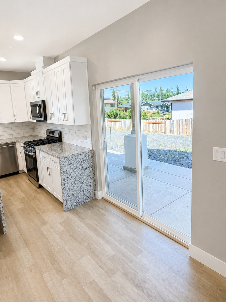 1752 Whitaker Rd - Photo 4 of 13