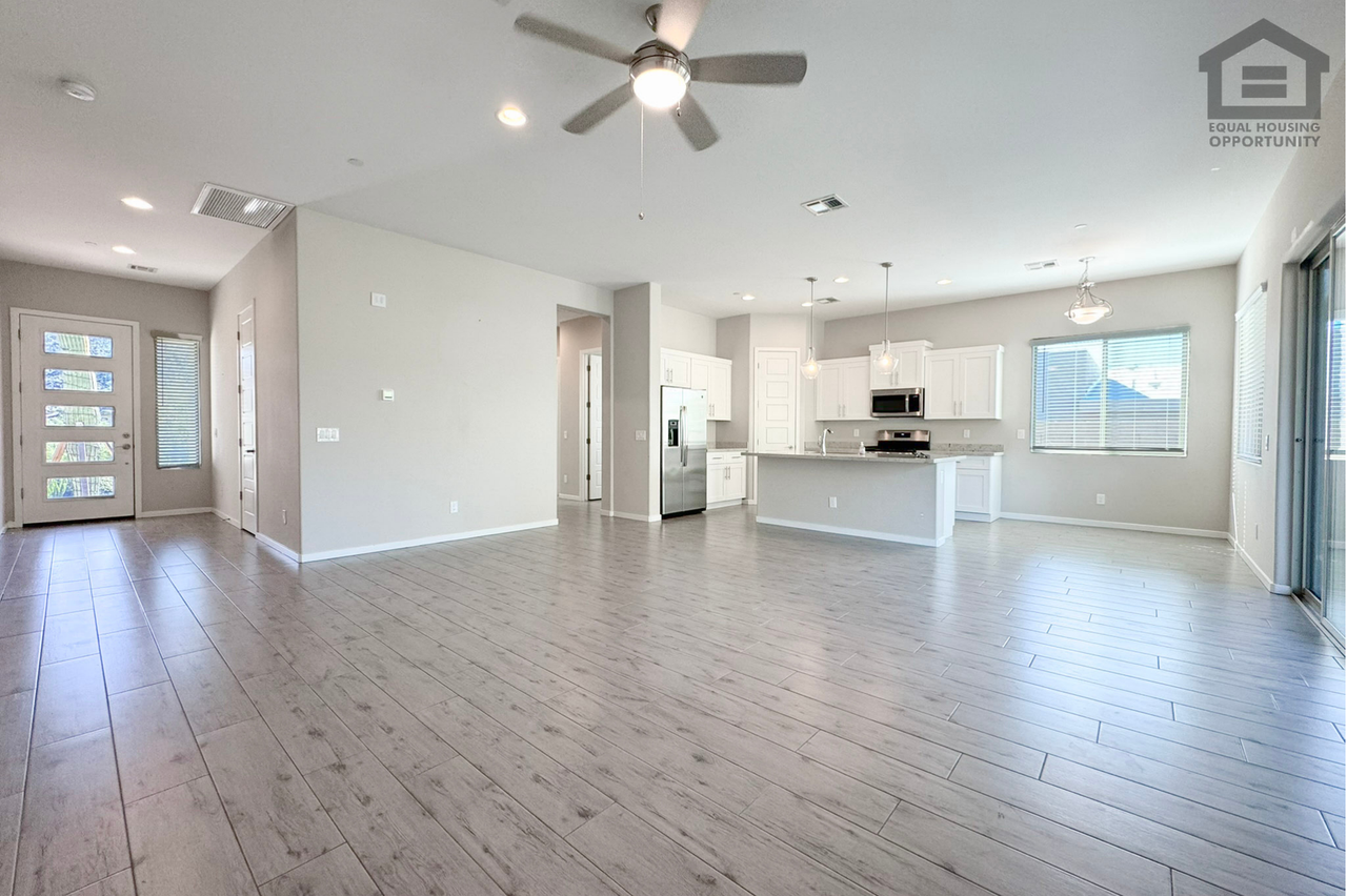 37001 N Conestoga Trl #A - Photo 7 of 32