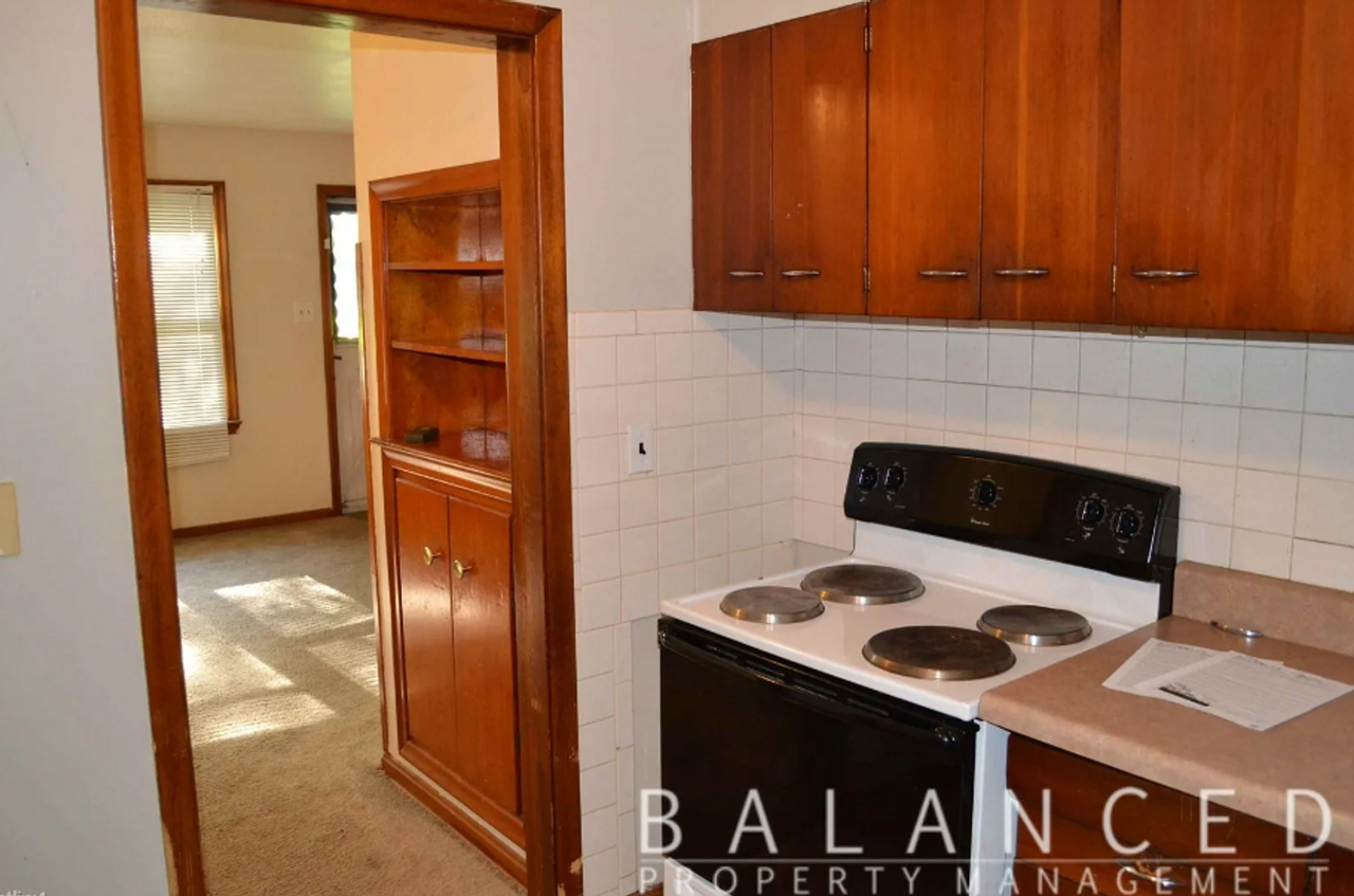 1743 Sw Mission Ave - Photo 6 of 13
