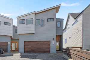 featured image of 118B Fern Ave