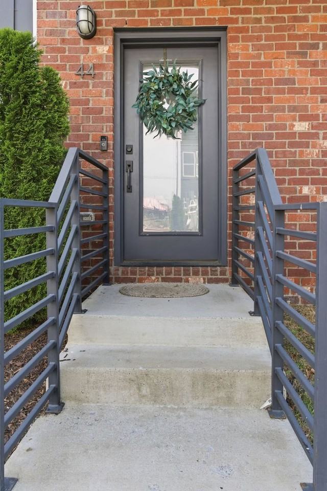 102 Duke St - Photo 7 of 23