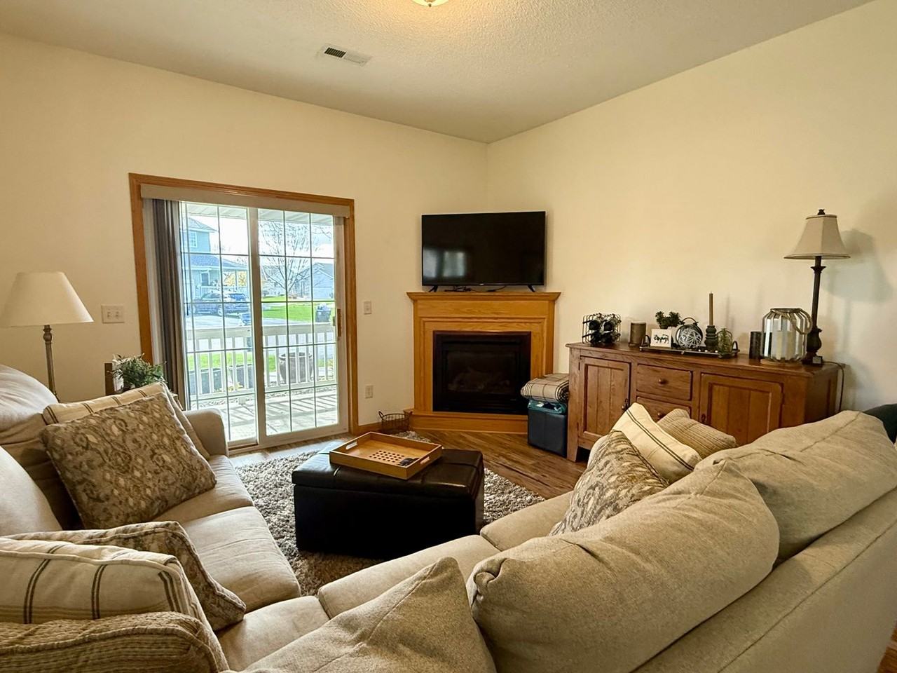 7792 Palomino Ave Ne - Photo 4 of 29