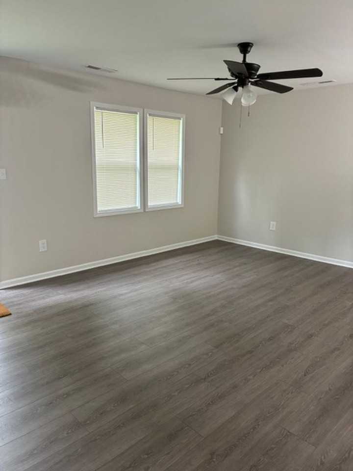 1000 Durbin St - Photo 3 of 13