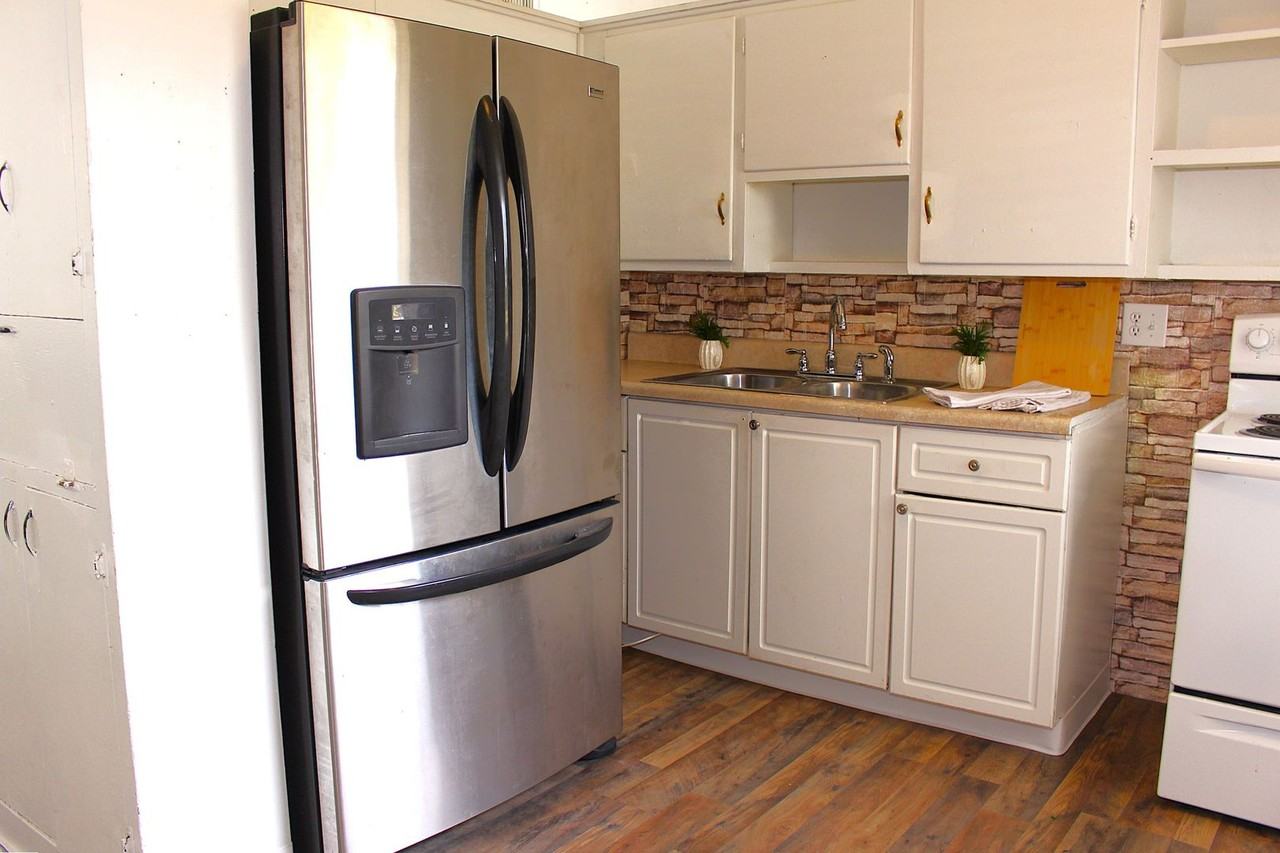 920 Hacienda Ct - Photo 4 of 16