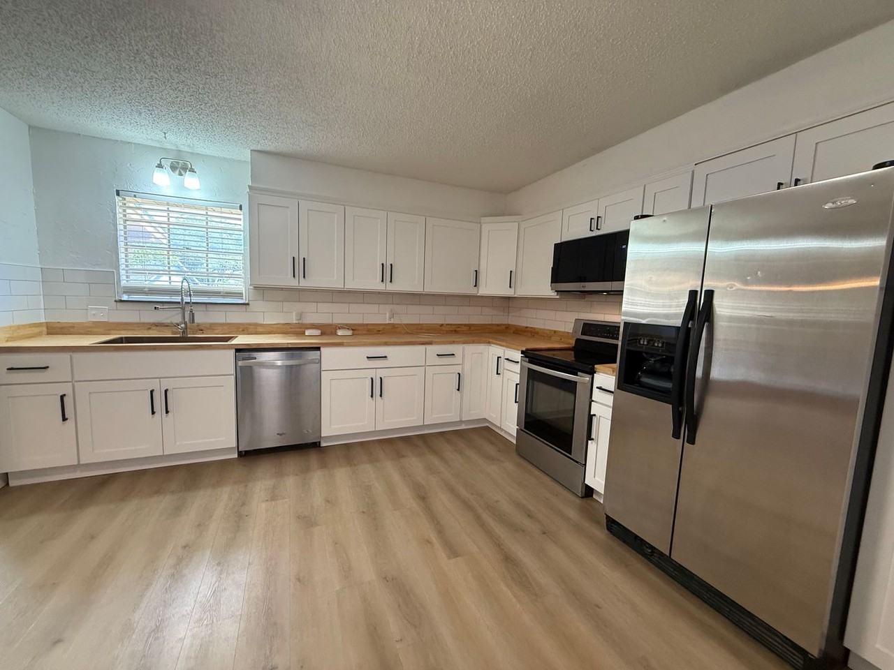 3106 Sierra Dr - Photo 5 of 19