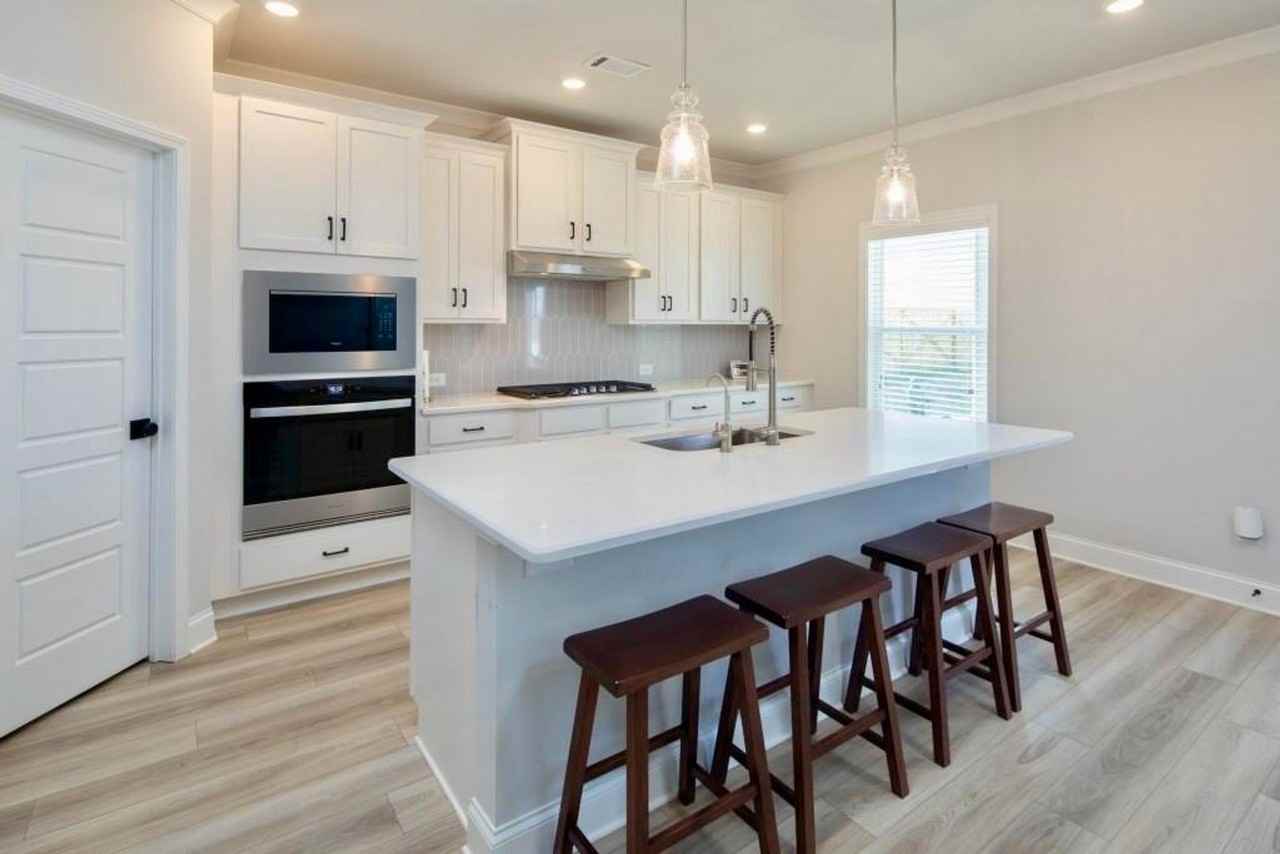 6109 Black Pear Ln - Photo 4 of 28