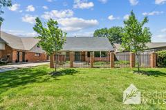 125 S Oakwood St - Photo 1 of 1