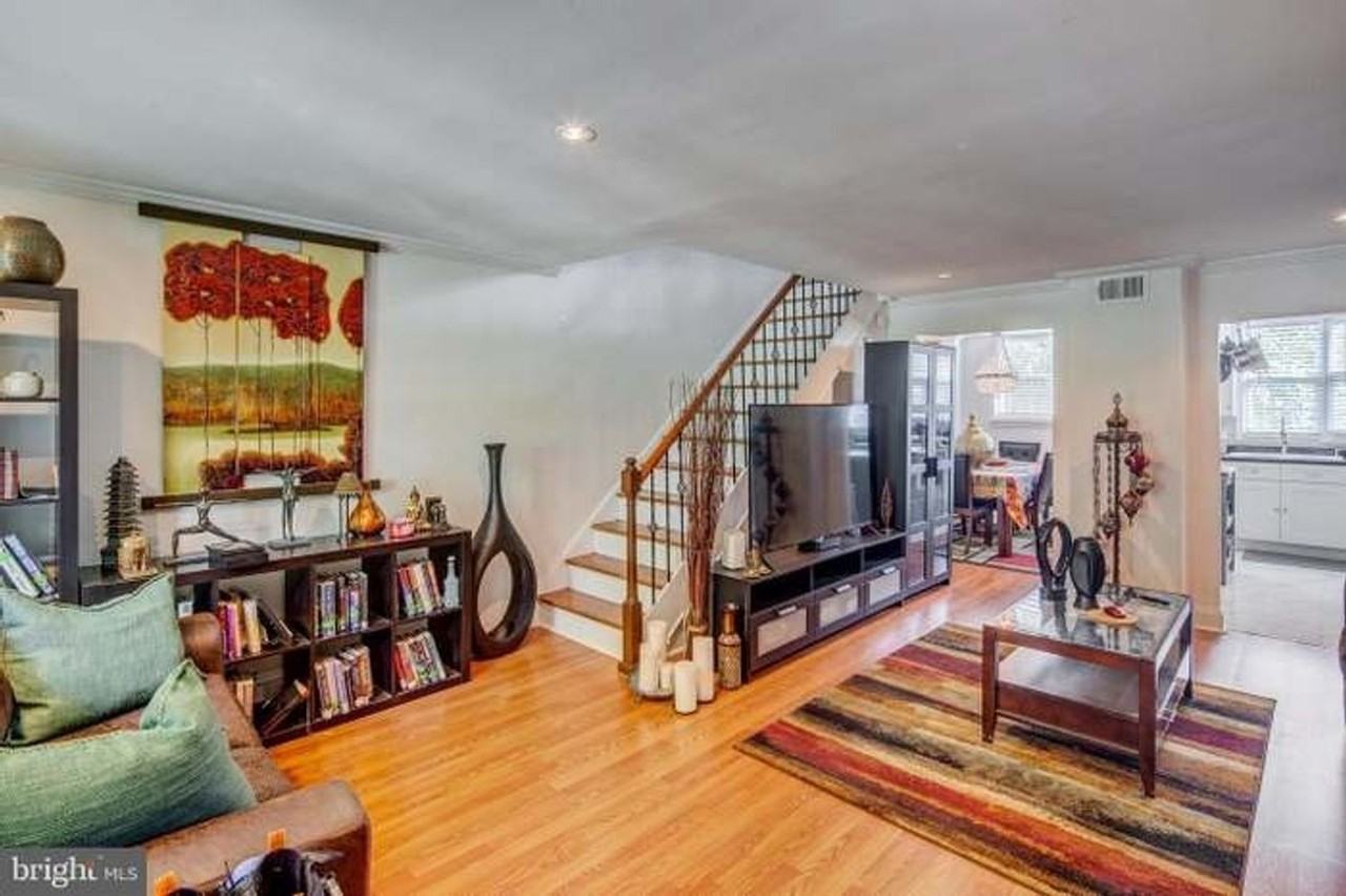 1100A E Sharpnack St - Photo 4 of 11