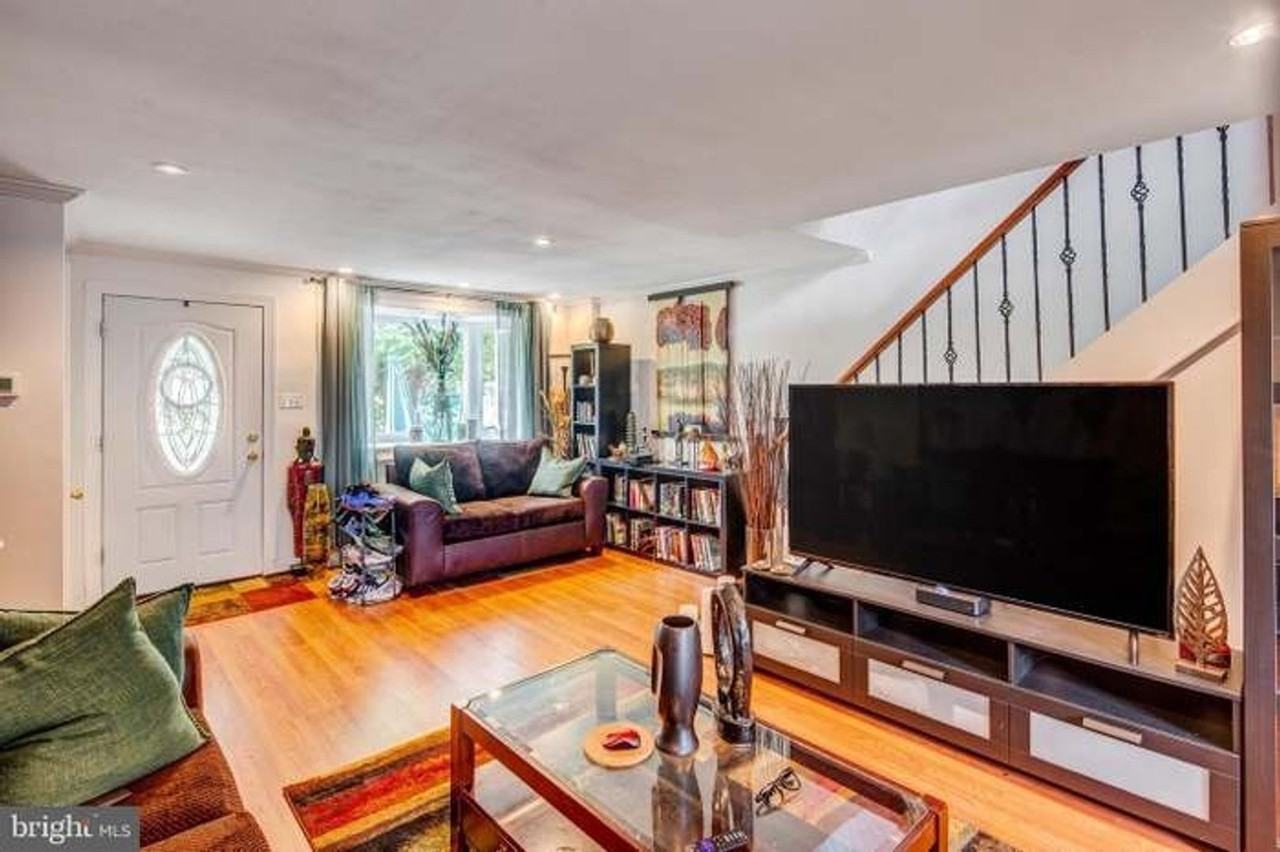 1100A E Sharpnack St - Photo 5 of 11