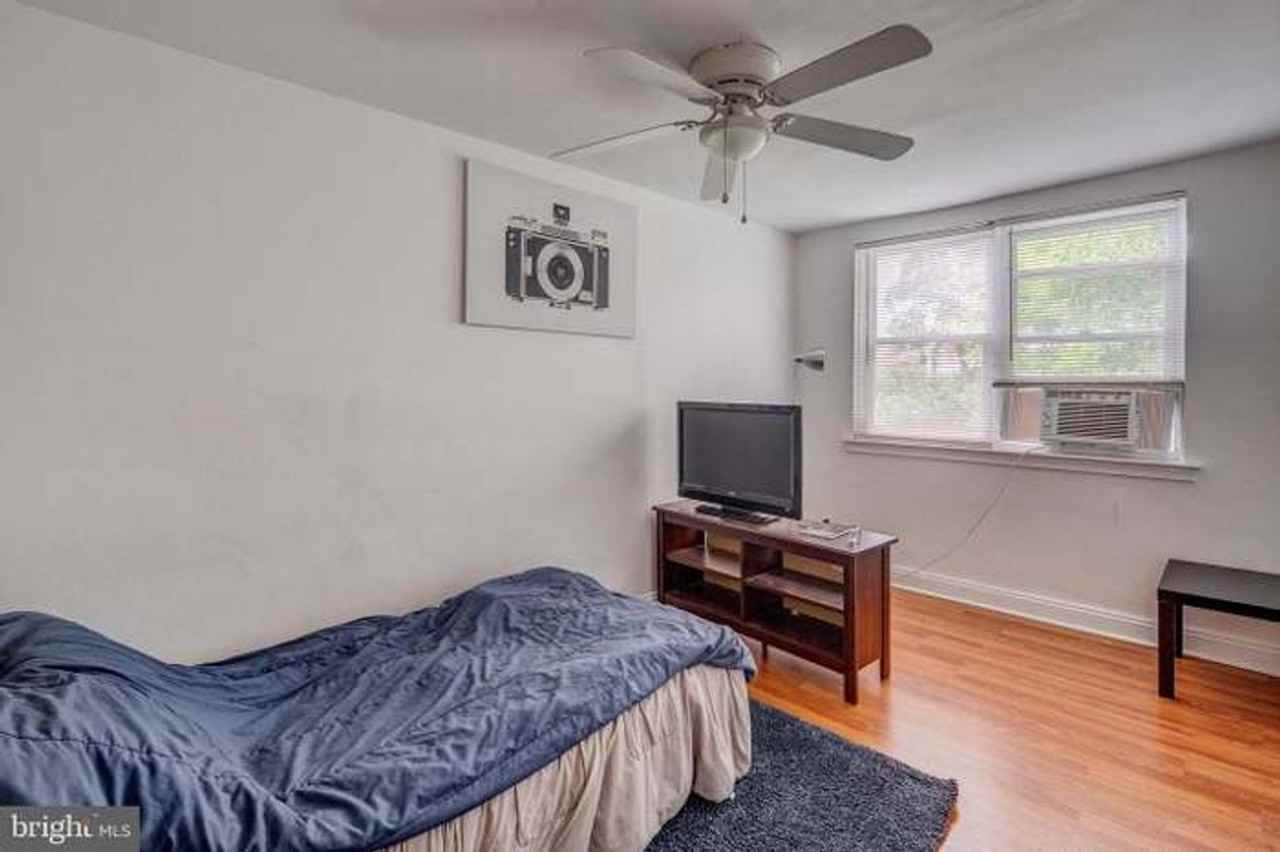 1100A E Sharpnack St - Photo 7 of 11
