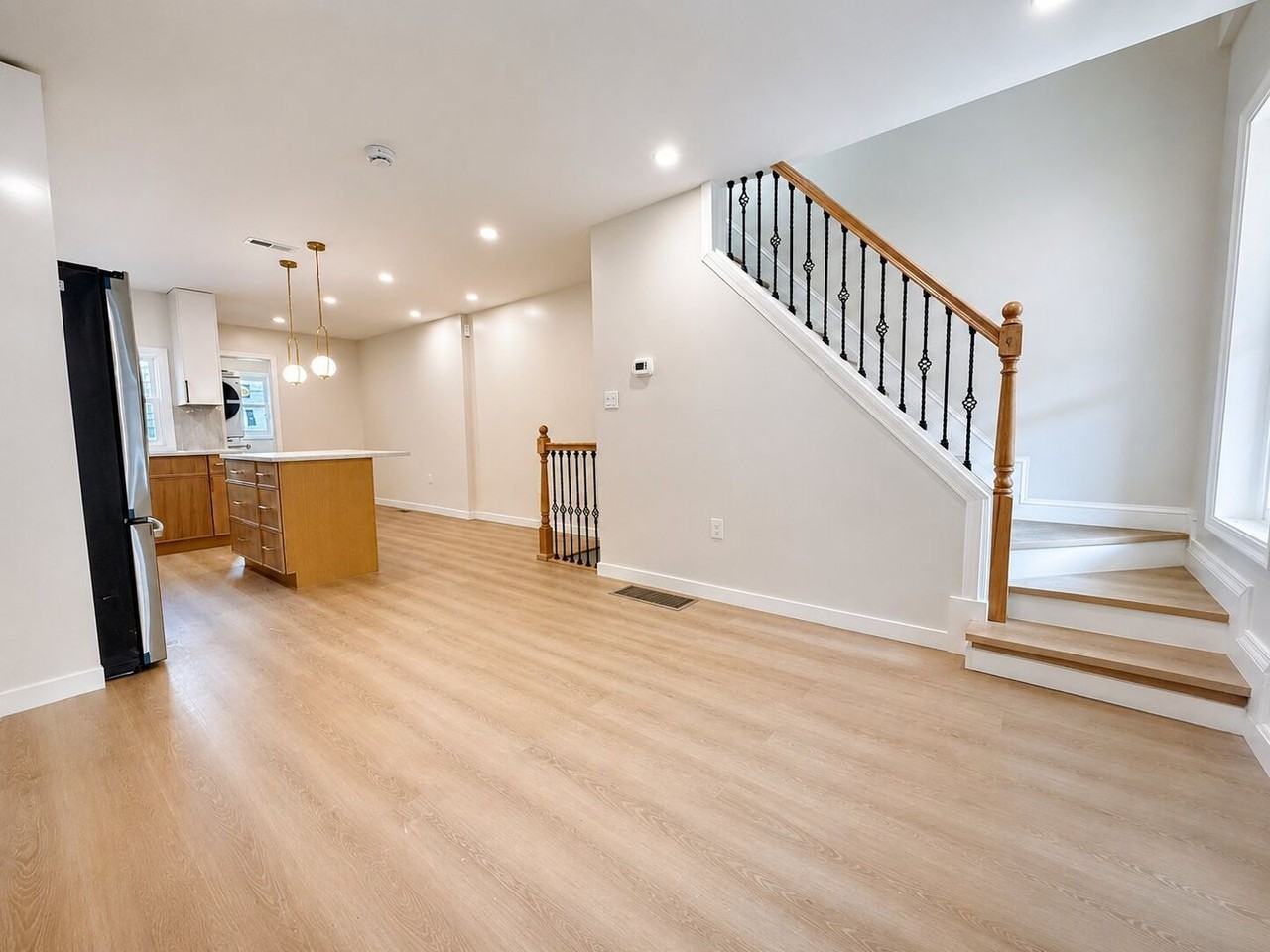 1630 S Marston St - Photo 2 of 5