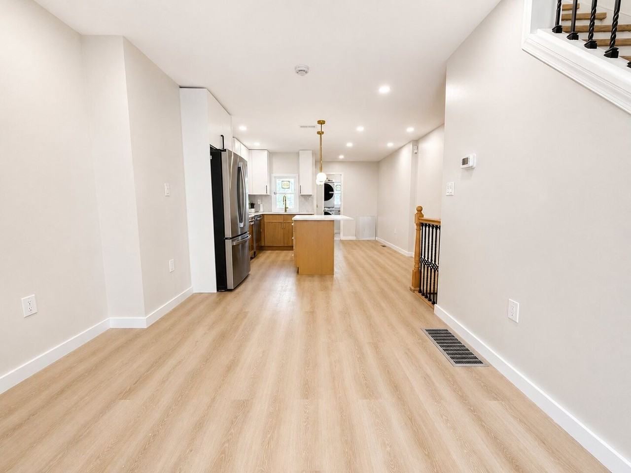 1630 S Marston St - Photo 3 of 5