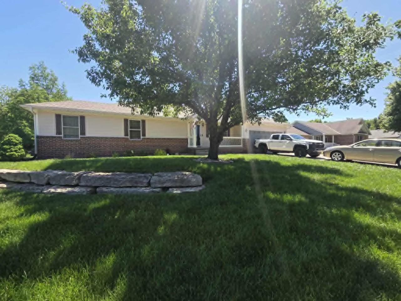 8732 Eagles Landing Dr - Photo 2 of 43
