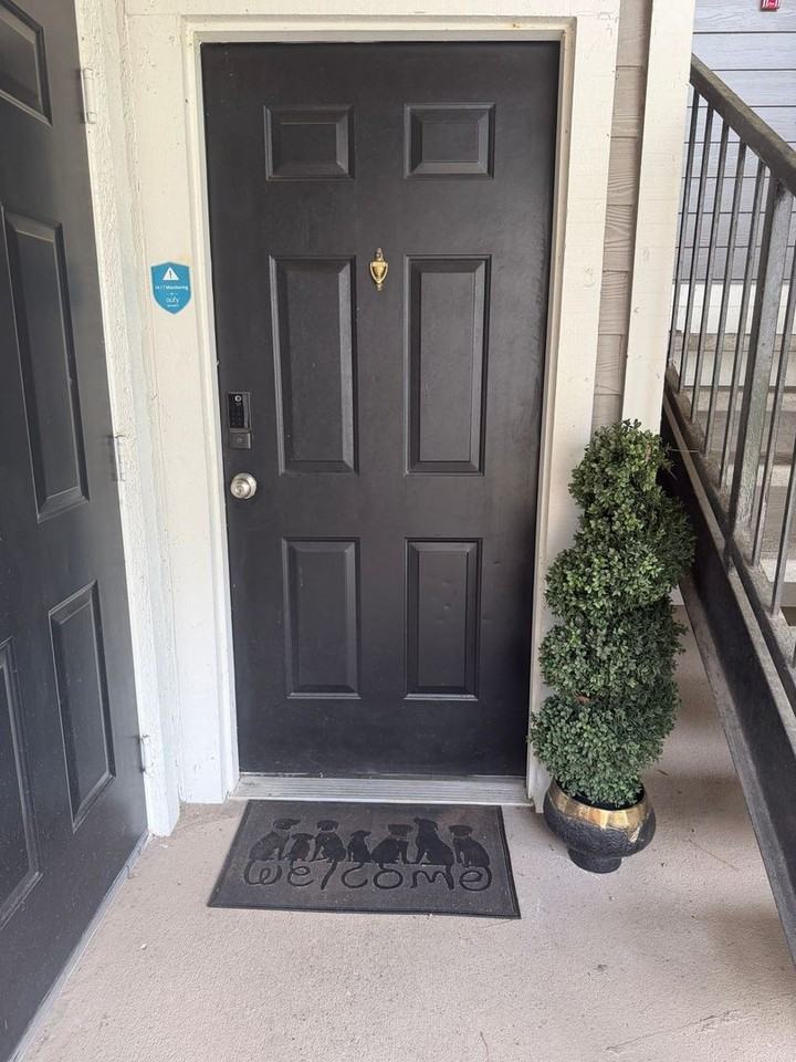 10000 Gate Pkwy N - Photo 3 of 19