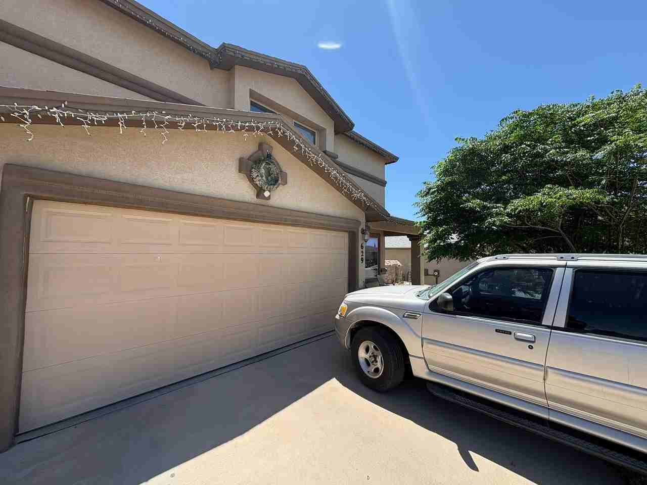 629 Bell Gordon St - Photo 2 of 23