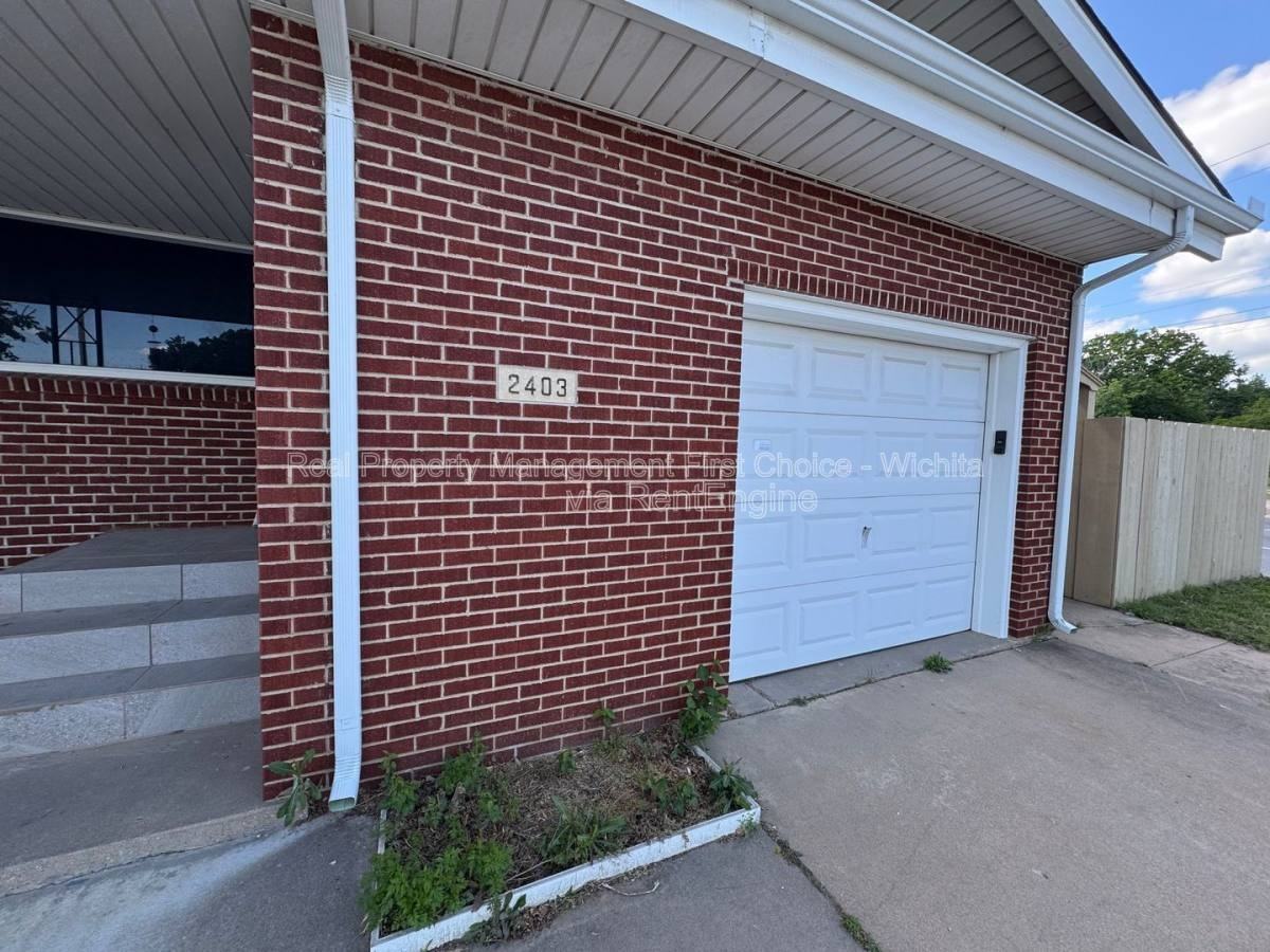 2403 S Minnesota Ave - Photo 3 of 10