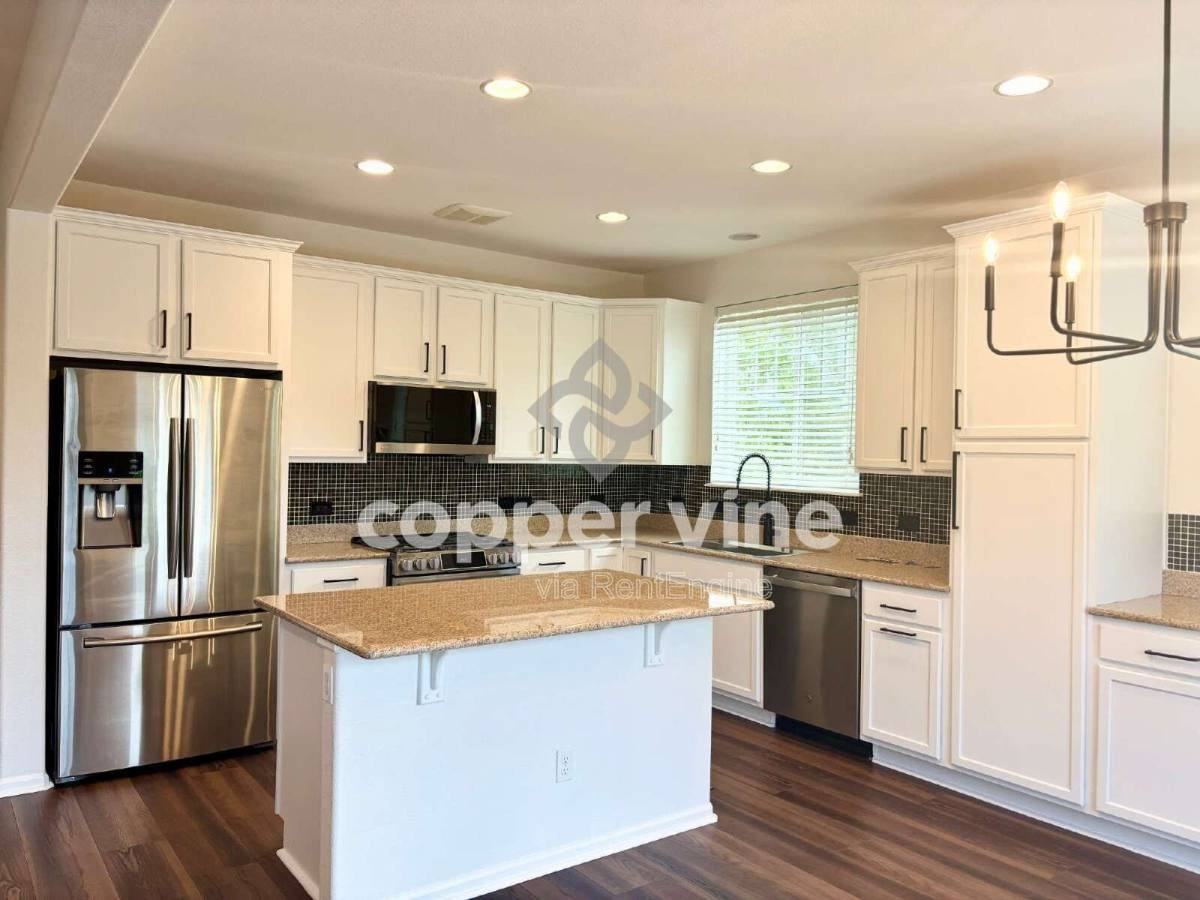 14189 St Paul St - Photo 2 of 10