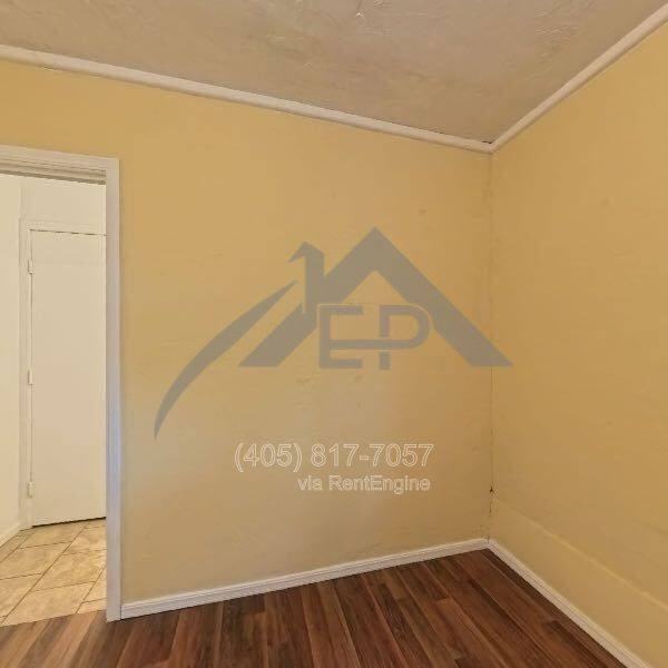 2300 Carlton Way - Photo 5 of 8