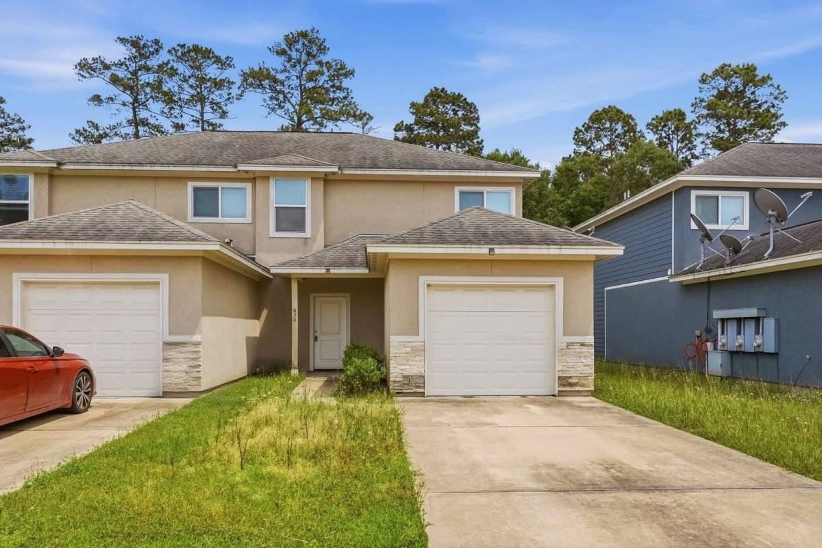 630 Magnolia Bnd - Photo 2 of 10