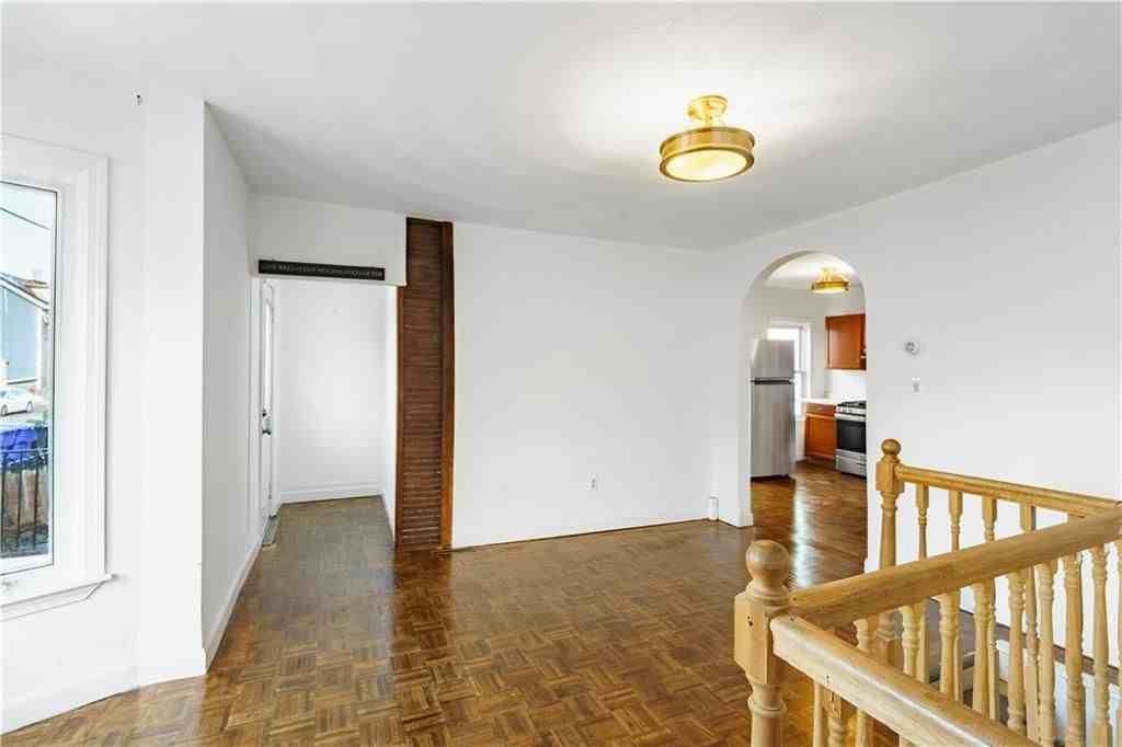 21 Lilac St - Photo 6 of 17