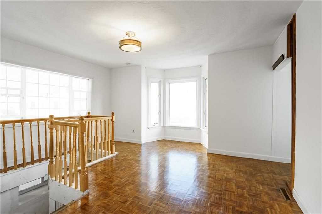 21 Lilac St - Photo 7 of 17