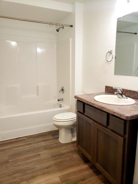 1333 N 27th St #4 - Photo 3 of 6