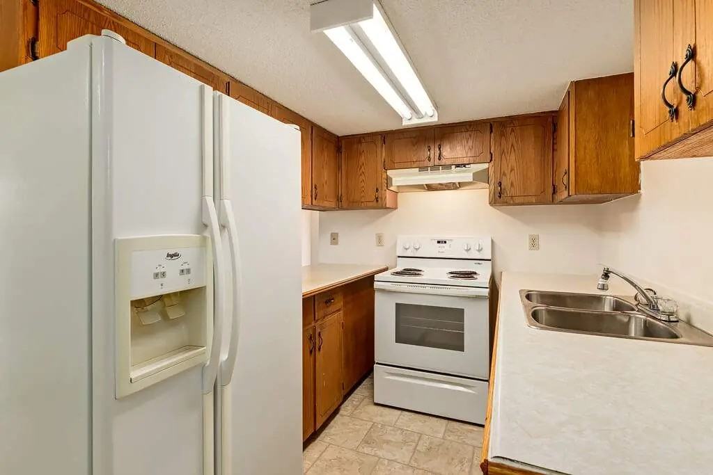 Bel-Aire Apartments - Photo 4 of 23