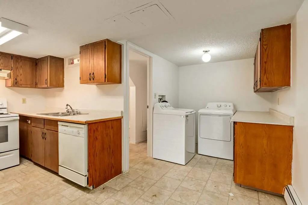 Bel-Aire Apartments - Photo 5 of 23