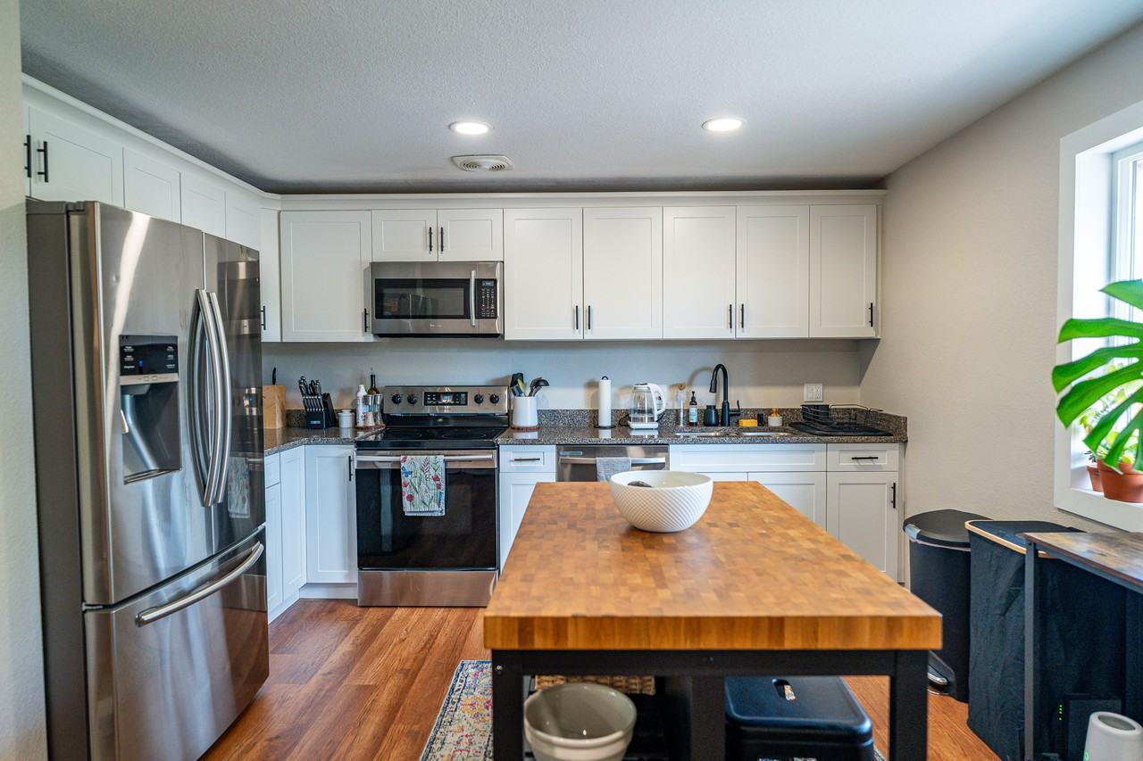 480 Troy St #3 - Photo 2 of 5