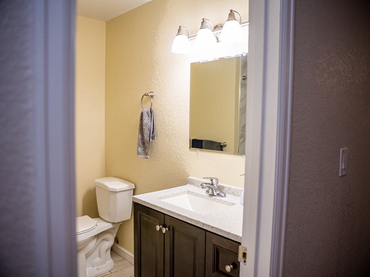 480 Troy St #3 - Photo 5 of 5