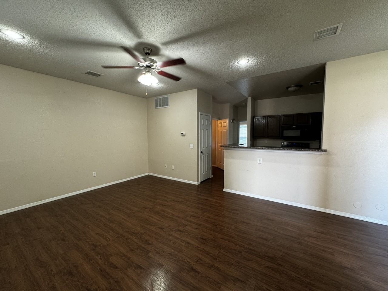 10626 Mccombs St #01 - Photo 7 of 10