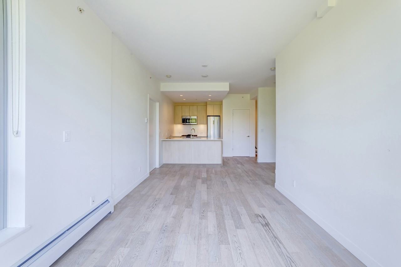 9060 University Crescent - Photo 4 of 15