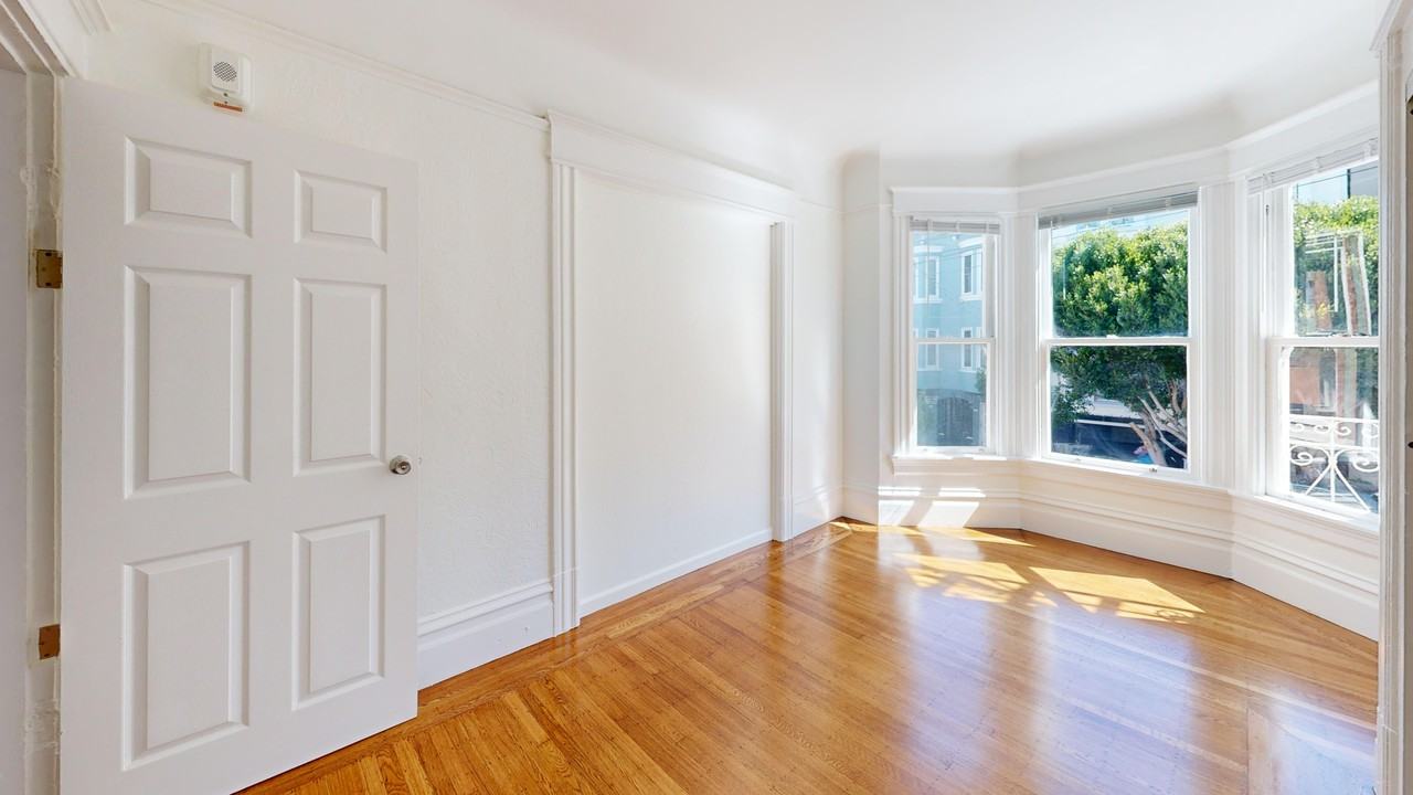 1301 Leavenworth Street - Photo 2 of 28