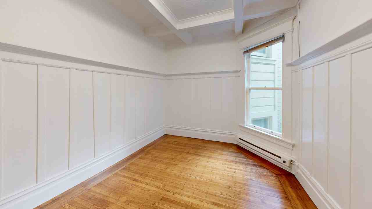 1301 Leavenworth Street - Photo 4 of 28