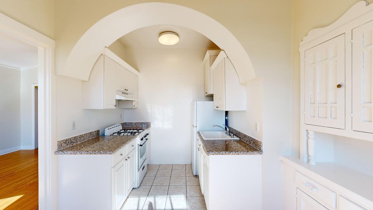 2600 Van Ness Avenue - Photo 3 of 15