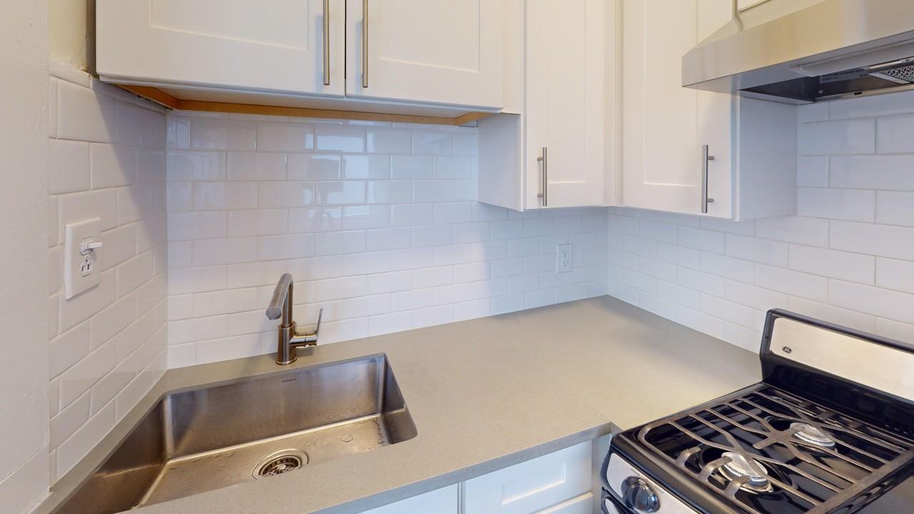 709 Geary Street - Photo 5 of 20