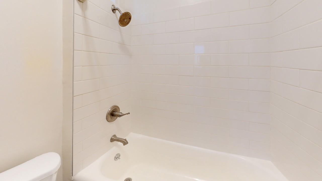 709 Geary Street - Photo 7 of 20