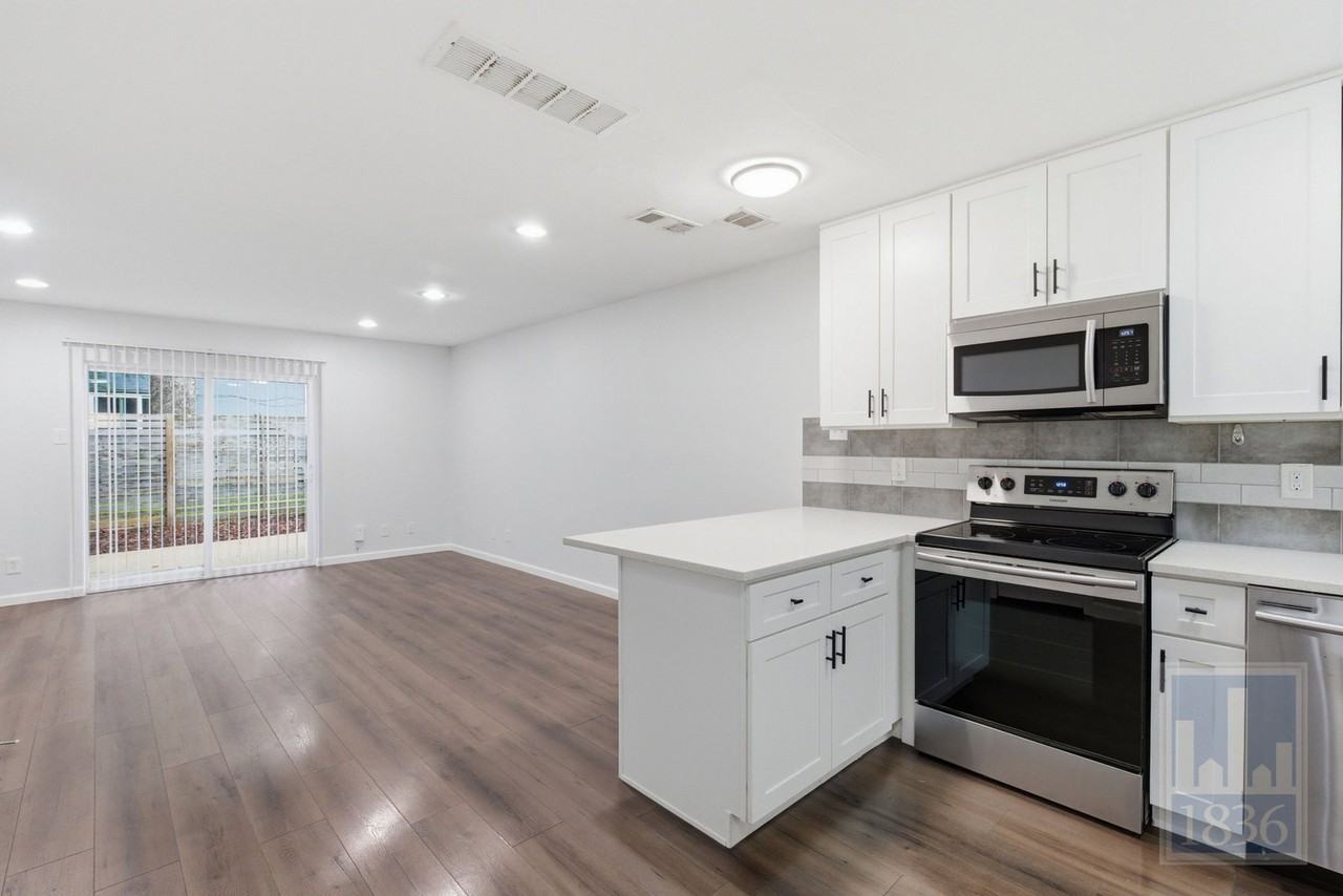 3820 Southway Dr #C - Photo 5 of 50