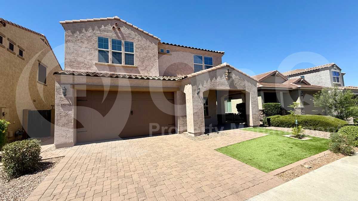 1819 W Bonanza Dr - Photo 2 of 33