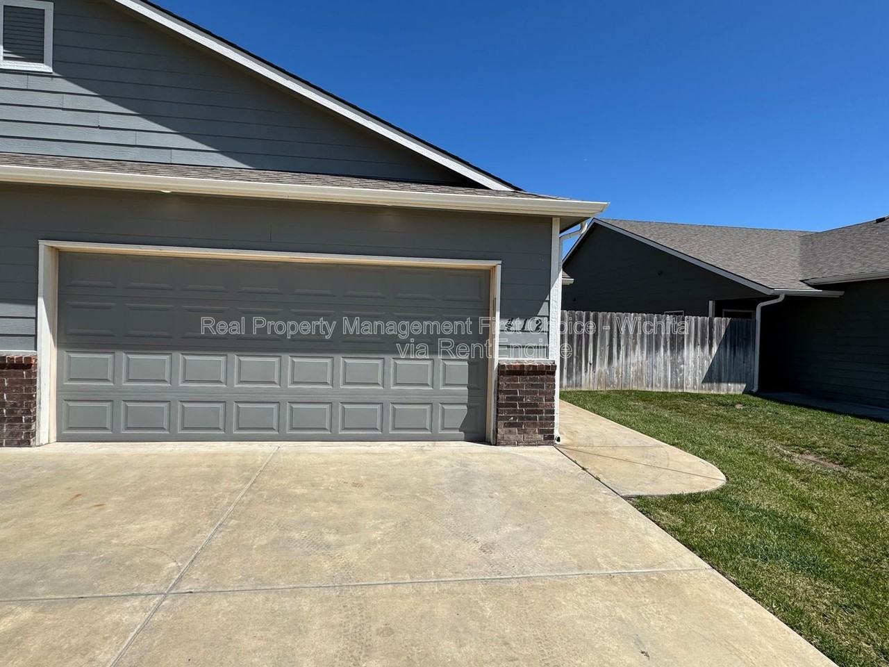 412 S Longbranch Dr - Photo 2 of 36