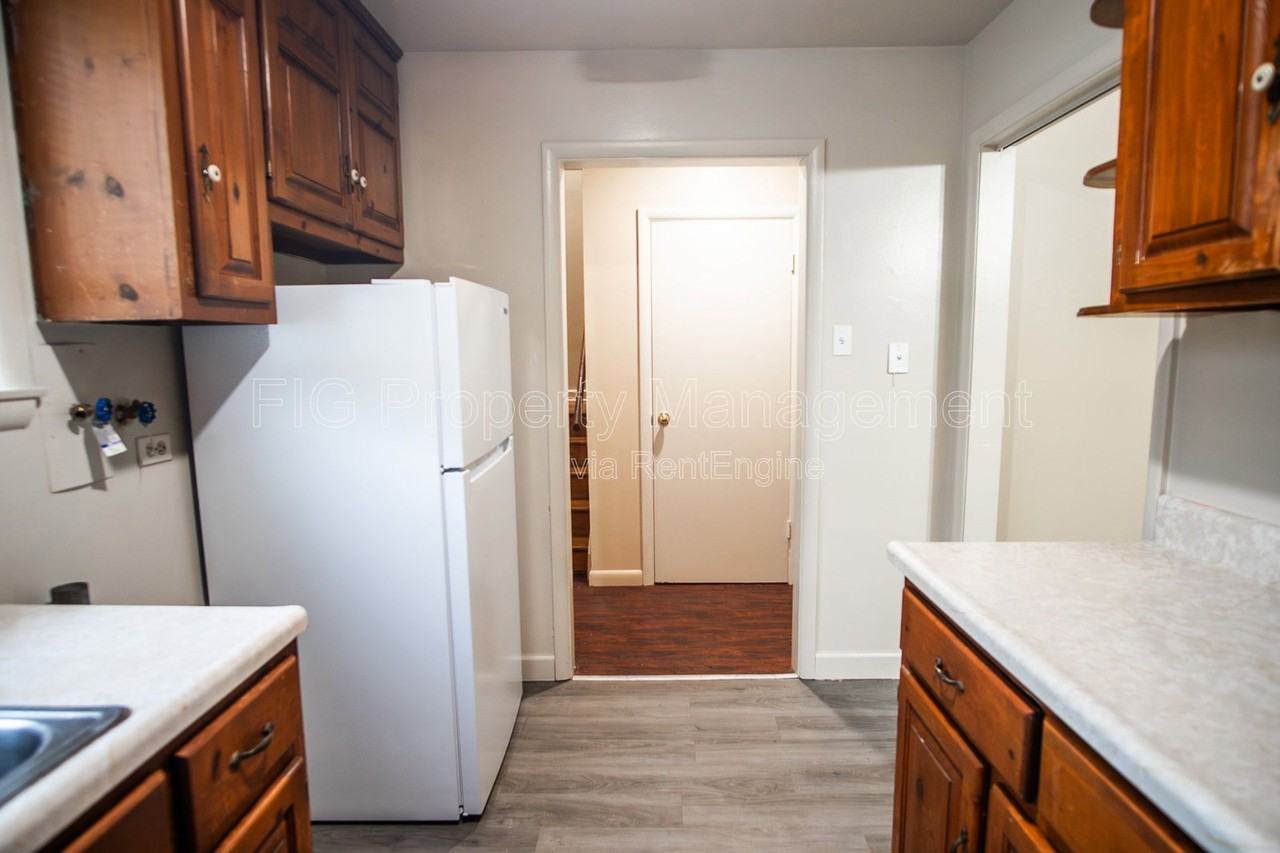 127 Upper Airbase Ln #6 - Photo 4 of 16