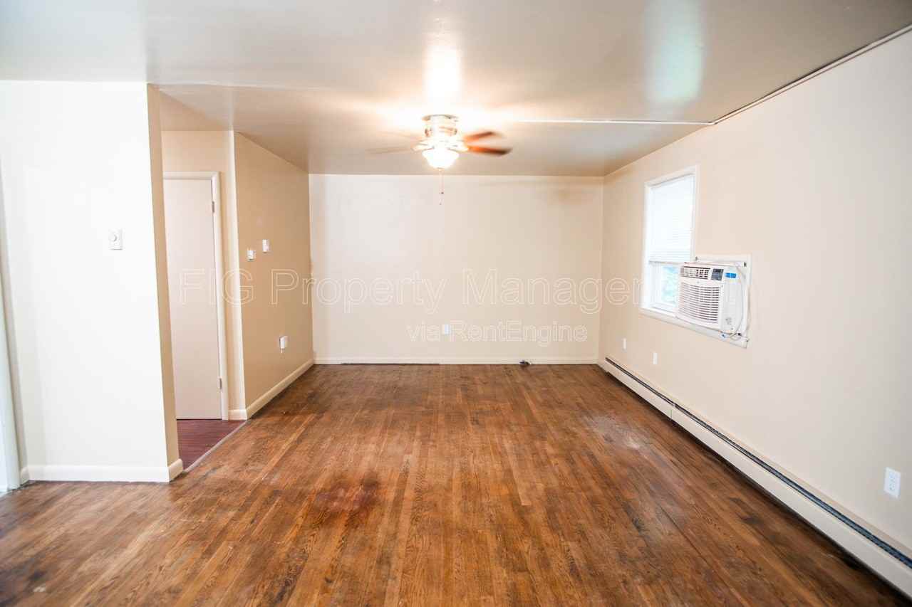127 Upper Airbase Ln #6 - Photo 5 of 16