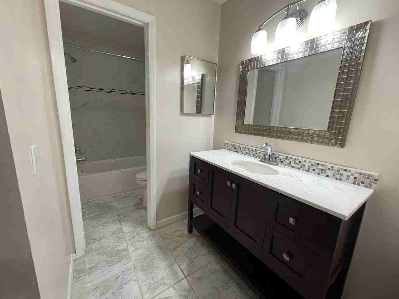 710 Raymond Cir - Photo 7 of 15
