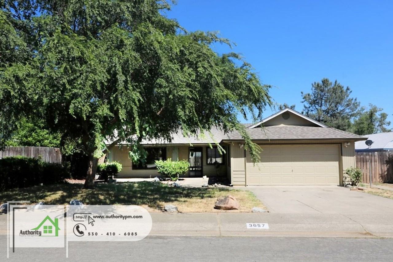 3657 Santa Rosa Way - Photo 3 of 22