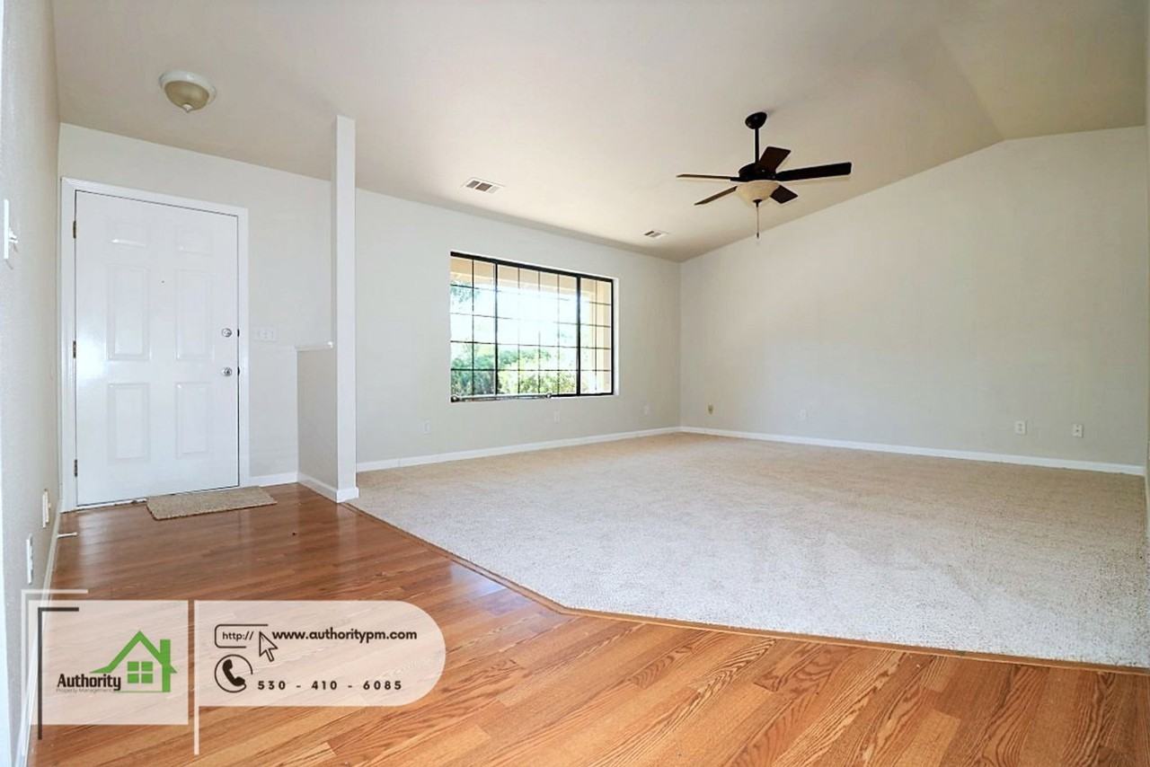 3657 Santa Rosa Way - Photo 5 of 22
