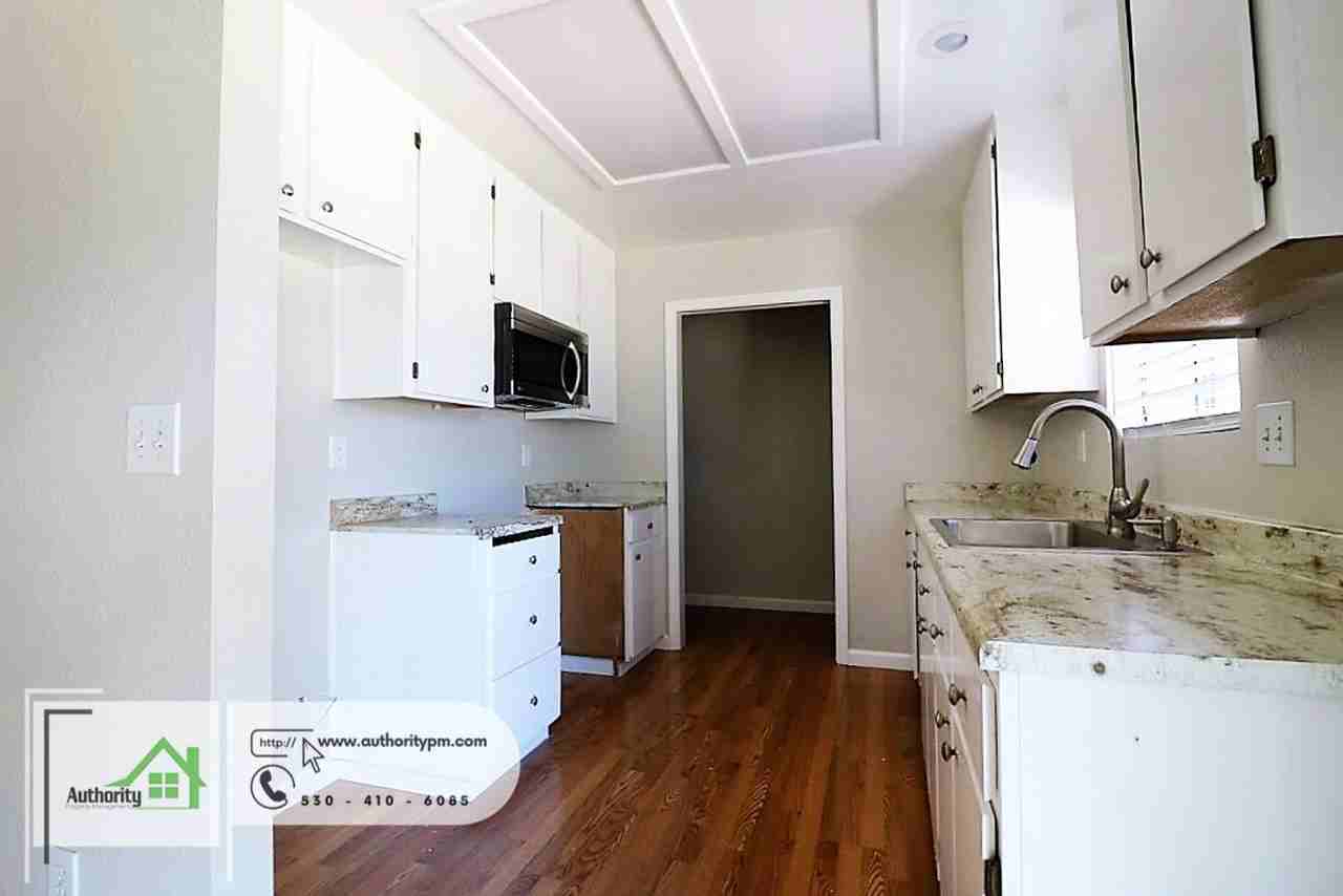 3657 Santa Rosa Way - Photo 7 of 22