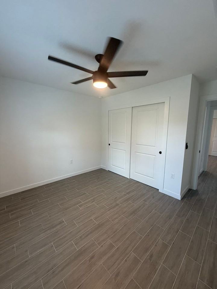 2918 16th St W - Photo 3 of 16